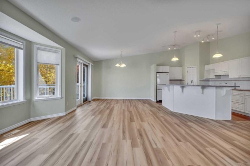 140 Valley Ridge Heights Nw, Calgary, AB - Indoor Photo Showing Kitchen
