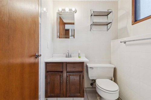 9 Jensen Crescent Ne, Airdrie, AB - Indoor Photo Showing Bathroom