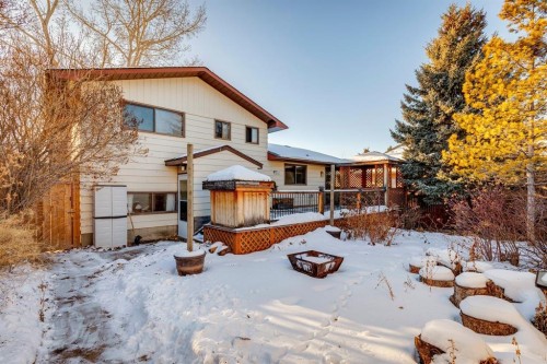 9 Jensen Crescent Ne, Airdrie, AB - Outdoor With Deck Patio Veranda