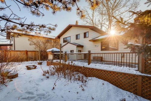 9 Jensen Crescent Ne, Airdrie, AB - Outdoor With Deck Patio Veranda