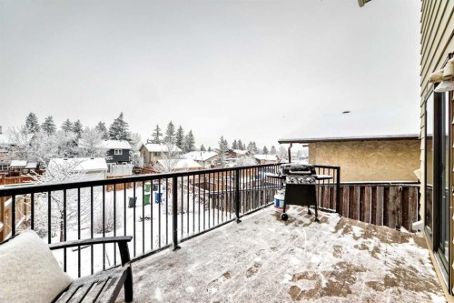 238 Berwick Drive Nw, Calgary, AB - Outdoor With Exterior