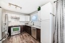 238 Berwick Drive Nw, Calgary, AB  - Indoor Photo Showing Kitchen With Upgraded Kitchen 