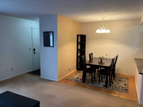 511-200 Brookpark Drive Sw, Calgary, AB - Indoor Photo Showing Dining Room