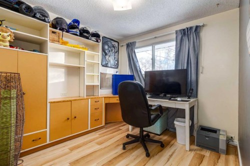 744 Hunterston Crescent Nw, Calgary, AB - Indoor Photo Showing Office