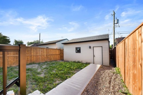 2436 30 Avenue Sw, Calgary, AB - Outdoor With Exterior