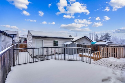 210 Cranberry Place Se, Calgary, AB - Outdoor