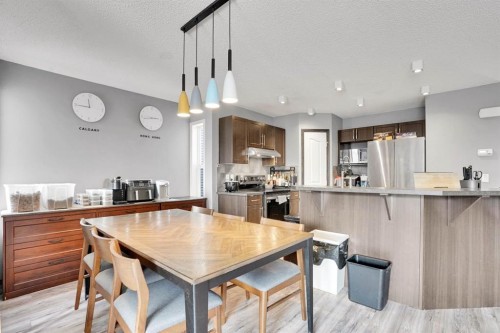 210 Cranberry Place Se, Calgary, AB - Indoor