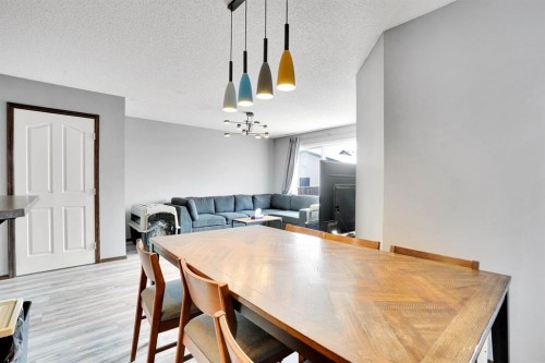 210 Cranberry Place Se, Calgary, AB - Indoor Photo Showing Dining Room