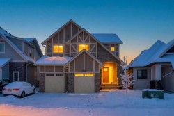 243 Coopers Cove SW Airdrie, AB T4B 4C3
