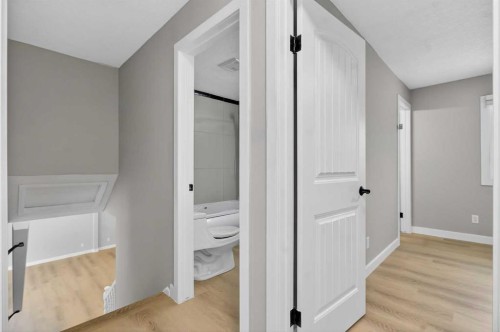 415 Templeton Road Ne, Calgary, AB - Indoor Photo Showing Other Room