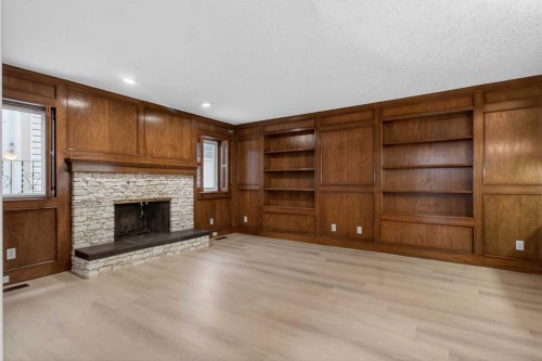 415 Templeton Road Ne, Calgary, AB - Indoor With Fireplace