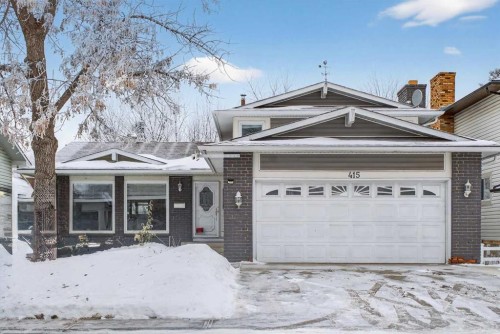 415 Templeton Road Ne, Calgary, AB - Outdoor With Facade