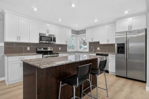 415 Templeton Road Ne, Calgary, AB - Indoor Photo Showing Kitchen With Stainless Steel Kitchen With Upgraded Kitchen