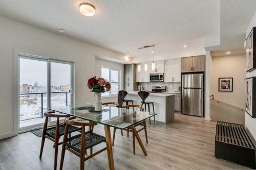 72-2117 81St Street Sw, Calgary, AB - Indoor