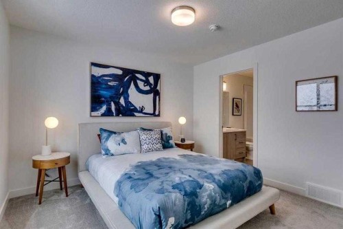 72-2117 81St Street Sw, Calgary, AB - Indoor Photo Showing Bedroom