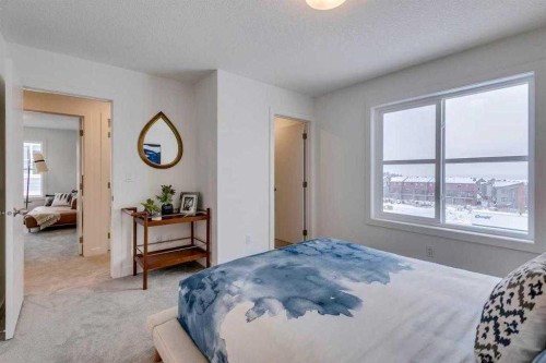 72-2117 81St Street Sw, Calgary, AB - Indoor Photo Showing Bedroom