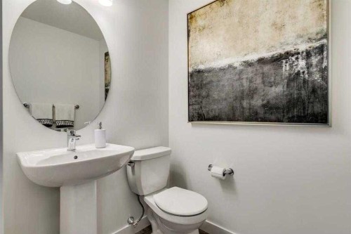 72-2117 81St Street Sw, Calgary, AB - Indoor Photo Showing Bathroom