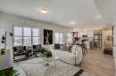 72-2117 81St Street Sw, Calgary, AB  - Indoor Photo Showing Living Room 