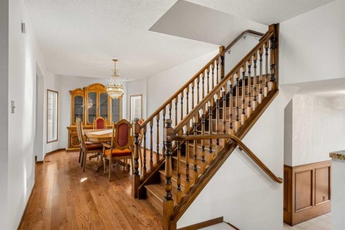 720 Parkvalley Road Se, Calgary, AB - Indoor Photo Showing Other Room