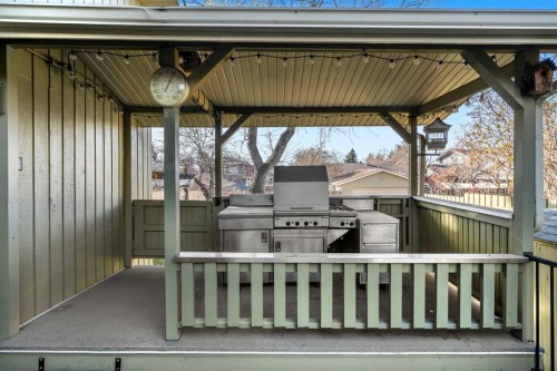 720 Parkvalley Road Se, Calgary, AB - Outdoor With Deck Patio Veranda With Exterior