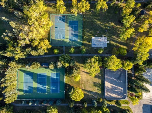 720 Parkvalley Road Se, Calgary, AB - Outdoor With View