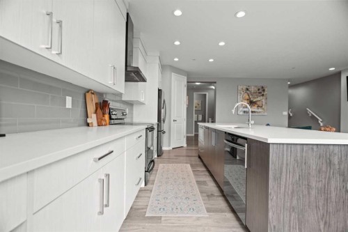 66 Howse Common Ne, Calgary, AB - Indoor Photo Showing Kitchen