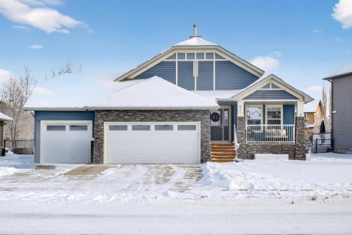 811 Boulder Creek Drive Se, Langdon, AB - Outdoor With Facade