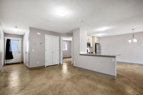 D-204 6 Avenue, Strathmore, AB - Indoor