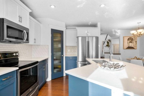 263 Evanston Way Nw, Calgary, AB - Indoor Photo Showing Kitchen With Stainless Steel Kitchen With Upgraded Kitchen