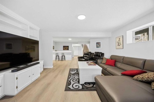 127 Invermere Close, Chestermere, AB - Indoor Photo Showing Living Room