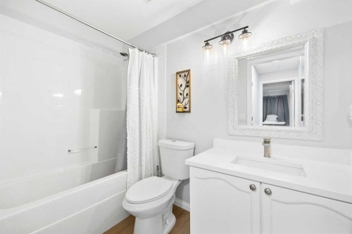 127 Invermere Close, Chestermere, AB - Indoor Photo Showing Bathroom