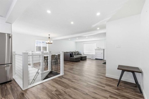 69 Harrow Crescent Sw, Calgary, AB - Indoor