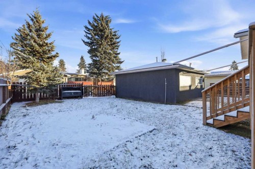 69 Harrow Crescent Sw, Calgary, AB - Outdoor