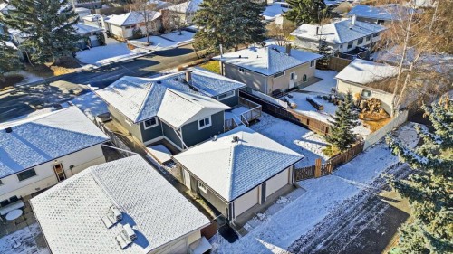69 Harrow Crescent Sw, Calgary, AB - Outdoor
