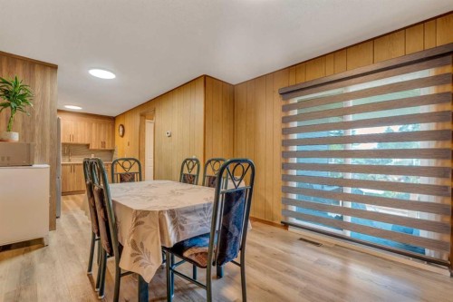 713 44 Street Se, Calgary, AB - Indoor Photo Showing Dining Room