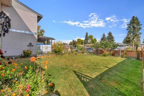 713 44 Street Se, Calgary, AB - Outdoor With Deck Patio Veranda