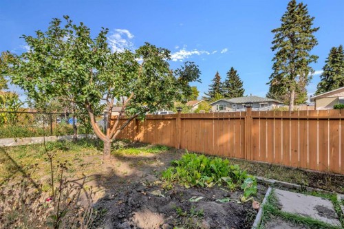 713 44 Street Se, Calgary, AB - Outdoor