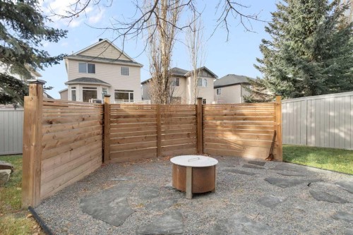 124 Cresthaven Place Sw, Calgary, AB - Outdoor
