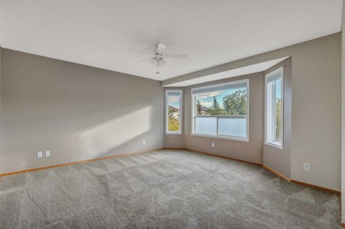 60 Citadel Peak Mews Nw, Calgary, AB - Indoor Photo Showing Other Room