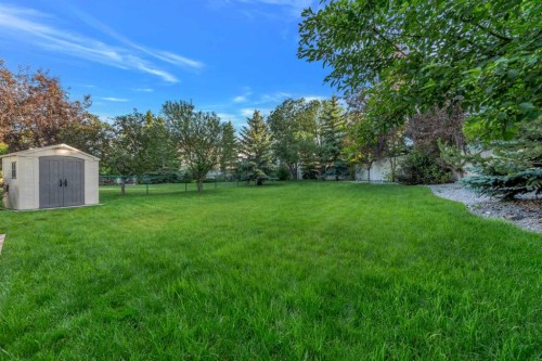 60 Citadel Peak Mews Nw, Calgary, AB - Outdoor