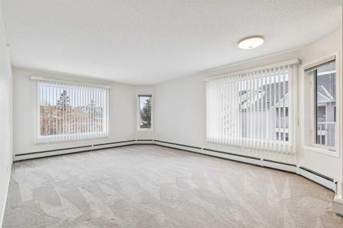 2309-2309 Hawksbrow Point, Calgary, AB - Indoor Photo Showing Other Room