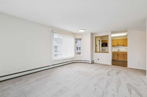 2309-2309 Hawksbrow Point, Calgary, AB - Indoor Photo Showing Other Room