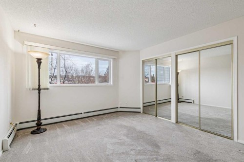 2309-2309 Hawksbrow Point, Calgary, AB - Indoor Photo Showing Other Room