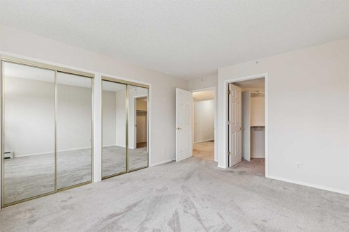 2309-2309 Hawksbrow Point, Calgary, AB - Indoor Photo Showing Other Room