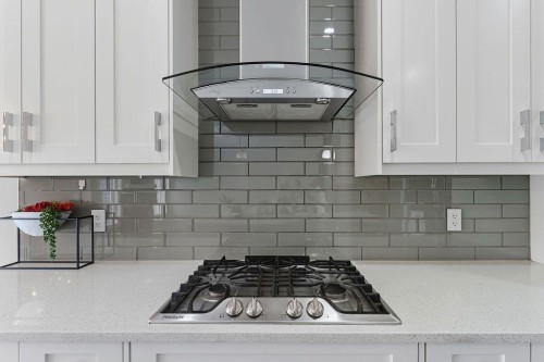 240 Nolanhurst Crescent Nw, Calgary, AB - Indoor Photo Showing Kitchen