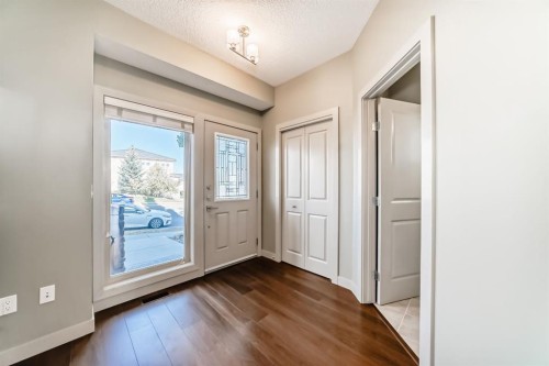 12 Cougar Ridge Landing Sw, Calgary, AB - Indoor Photo Showing Other Room