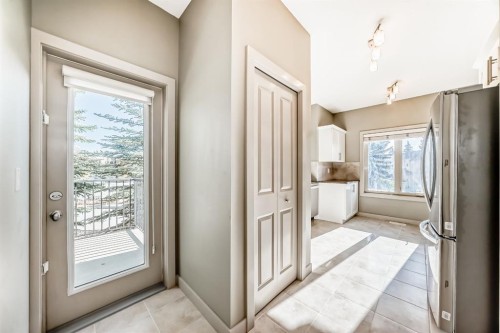 12 Cougar Ridge Landing Sw, Calgary, AB - Indoor Photo Showing Other Room