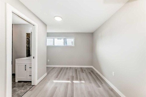 15104 1 Street Se, Calgary, AB - Indoor Photo Showing Other Room