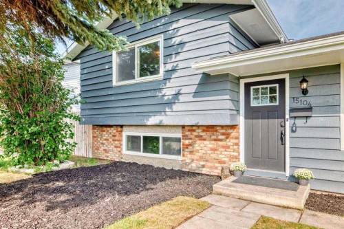 15104 1 Street Se, Calgary, AB - Outdoor