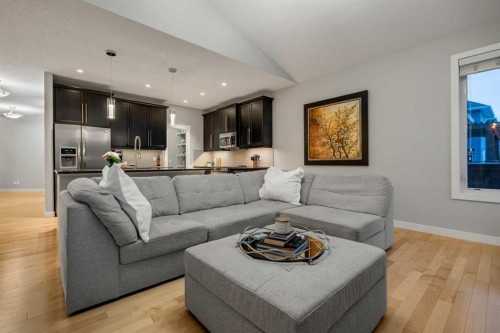 2322 Bayside Circle Sw, Airdrie, AB - Indoor Photo Showing Living Room